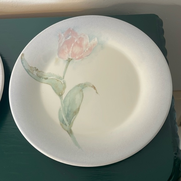Pair of Vintage Portmeirion The Seasons Soft Blue Pink Tulip Pastel Salad Plates - Picture 2 of 6